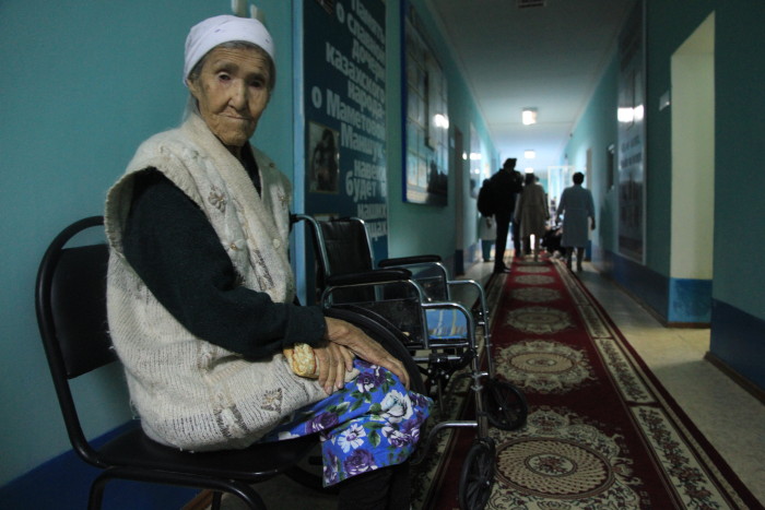 «Не сдали, а отпустили»: Почему казахстанские старики уходят в дома престарелых