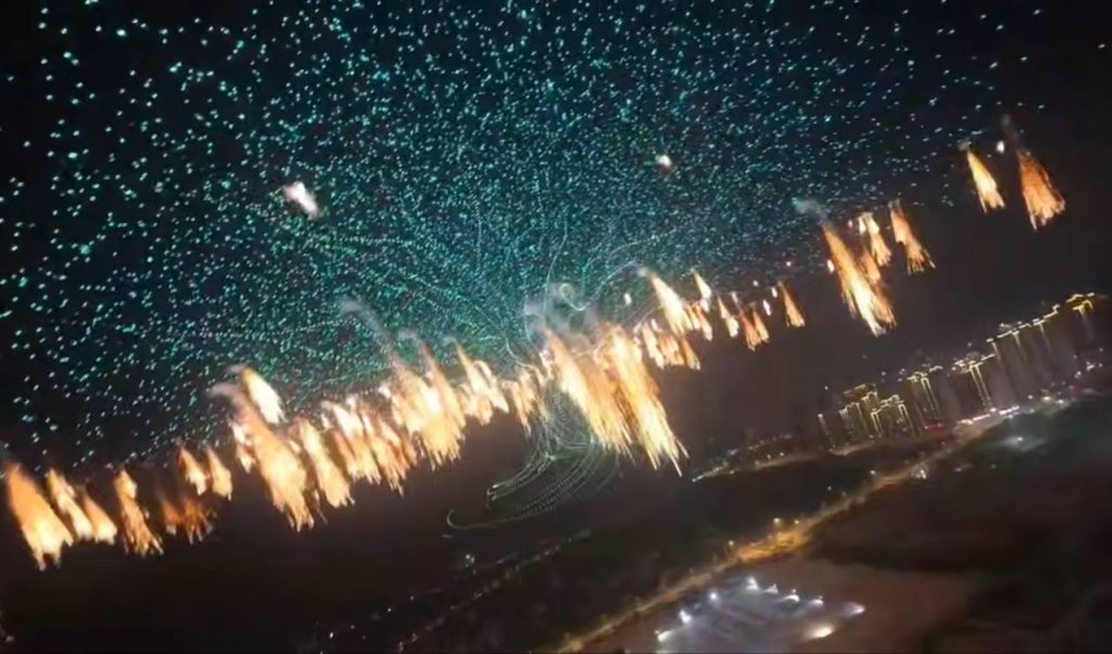 Шоу с 16 тыс. дронов в Китае установило рекорд Гиннесса