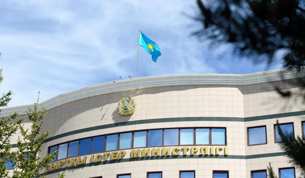 СІМ Америкада ұсталған екі жігіттің біреуі Қазақстан азаматы екенін растады