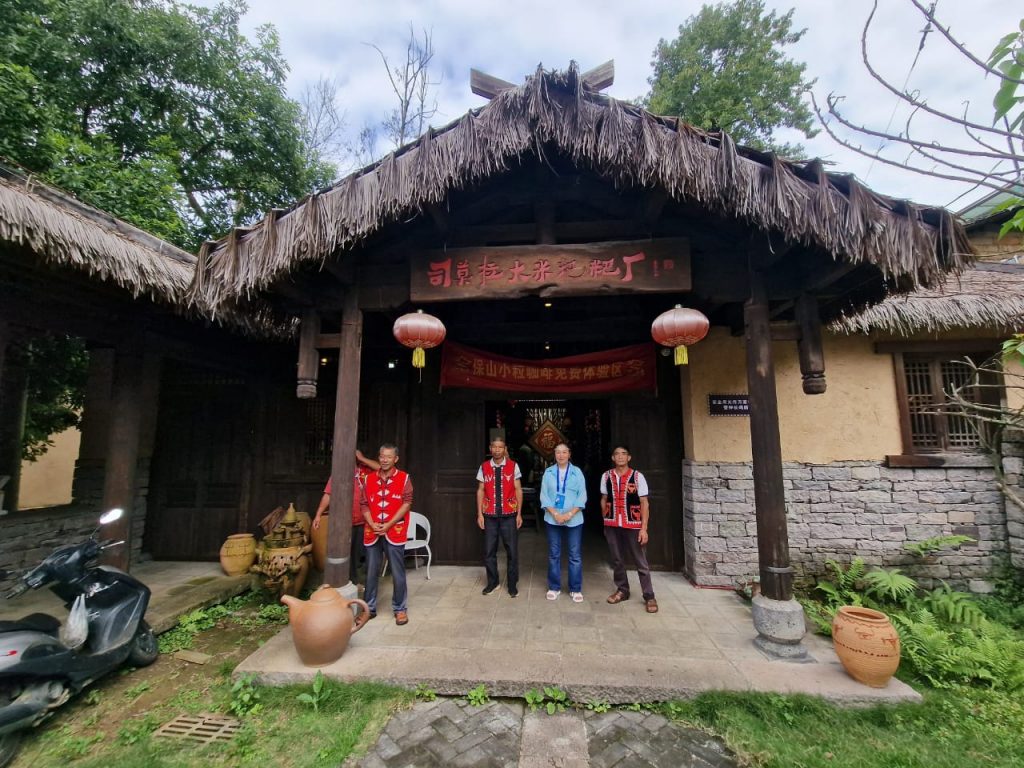 Деревня Ва в китайской провинции Юньнань: загадочный мир барабанов, ритуальных масок и рисовых фигурок