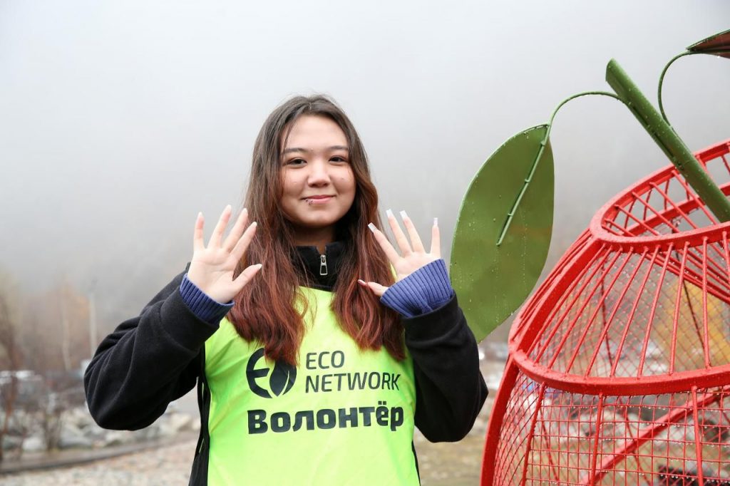 В Алматы прошел экологический субботник в ущелье Аюсай