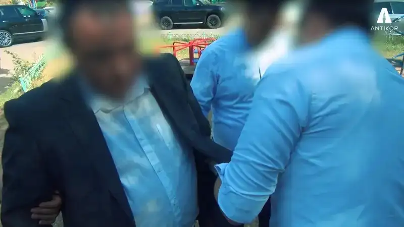 «Азық-түлік корпорациясының» департамент директоры мен бас маманы сотталды