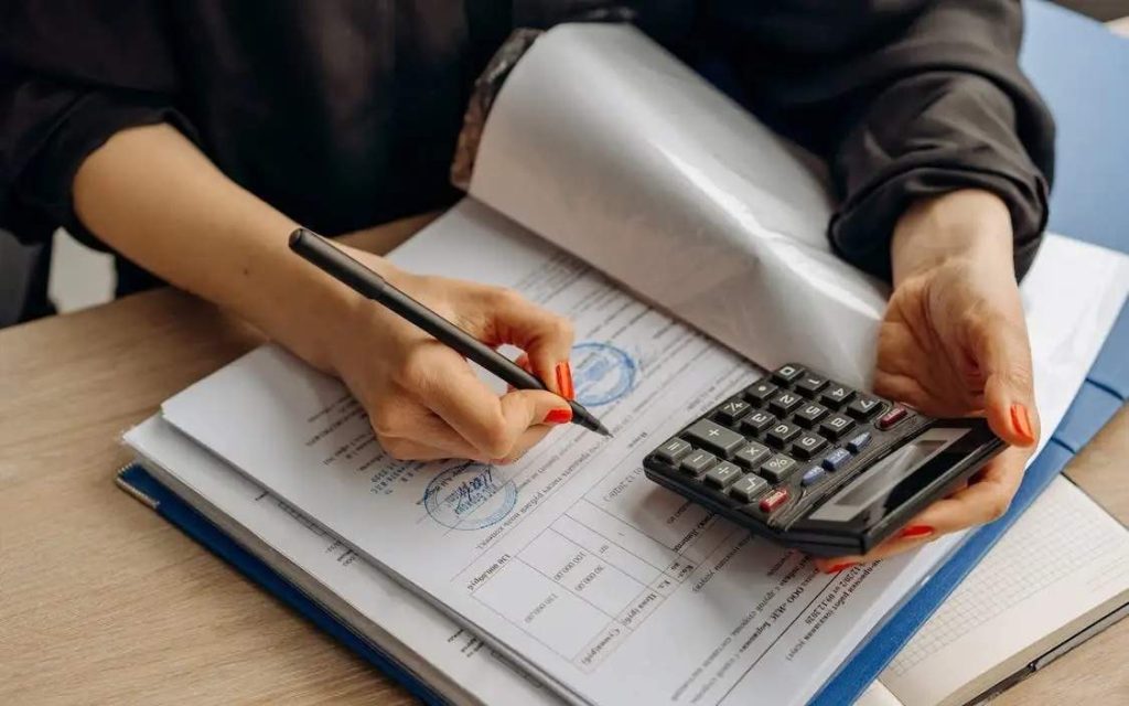 Әділет министрлігі азаматтарды жалған сот орындаушылардан сақтандырды