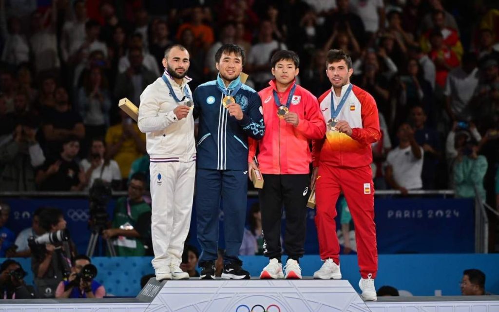 Париж Олимпиадасы: Қазақстан медальдар кестесінде екінші орынға көтерілді