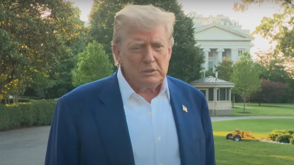 Трамп Тоқаевқа хат жазды: «Сенің еліңе 25 пайыз баж салығы енгізіледі»