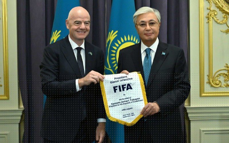 Мемлекет басшысы FIFA президентін қабылдады