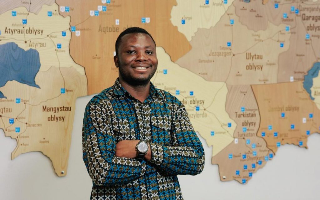 шетелдік ұстаз ауыл баласын тіл мен STEM-ді меңгеруге ынталандырады