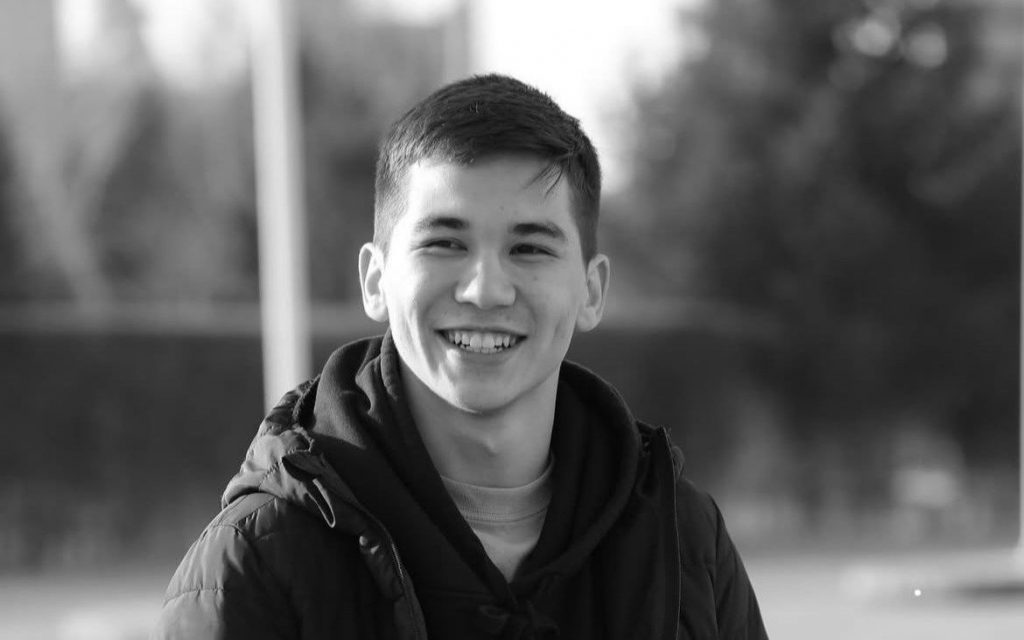 Ақтөбеде оқу-жаттығу жиыны кезінде көз жұмған жас балуанның анасы кінәлілердің жазалануын сұрады