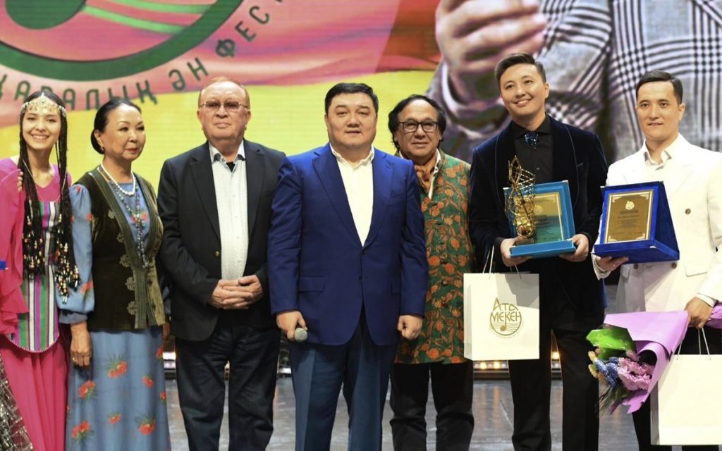 Халықаралық «Атамекен» ән фестивалінің бас жүлдесін кім алды