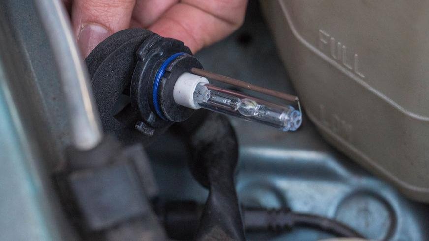 Неліктен елімізде көліктерге LED-шамдарды салуға тыйым салынған