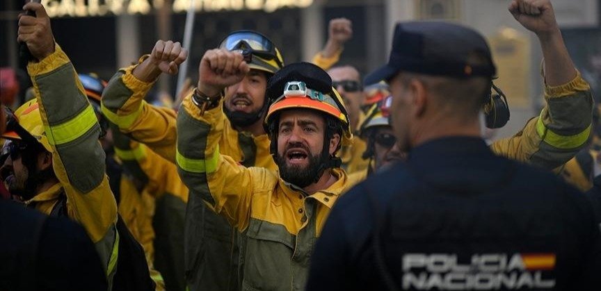 Испанияда орман өртін сөндірушілерге ерте зейнетке шығу құқығы берілді