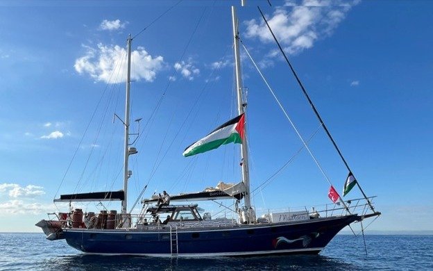 Белсенділер Газаға бағыт алған теңіз флотилиясына дронмен шабуыл жасағанын хабарлады