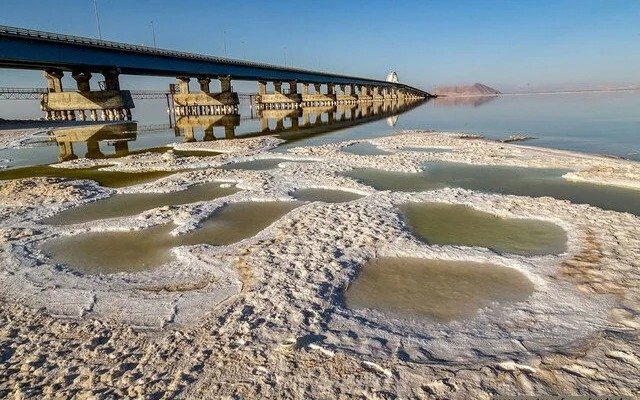 Иранда Азиядағы ең үлкен тұзды көл құрғап кетті