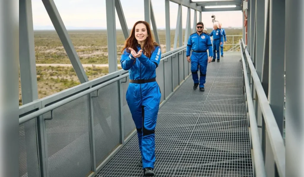 Данна Қарағұсова өзінің ғарышқа ұшқанын келеке еткендерге жауап берді