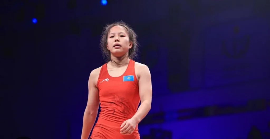 Тоқаев Шұғыла Өмірбекті әлем чемпионатындағы жеңісімен құттықтады