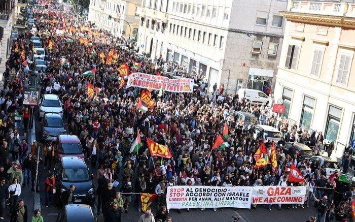 Италиядағы ереуілдерге 2 млн-нан астам адам қатысты