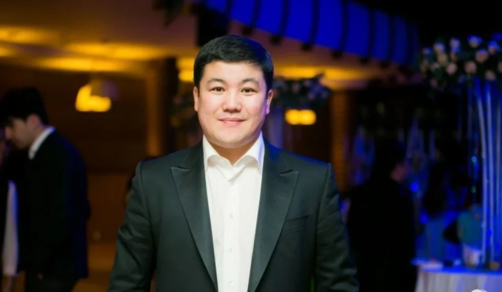 Турсынбек Кабатов: скандал, развод и угроза «отмены» в Казахстане