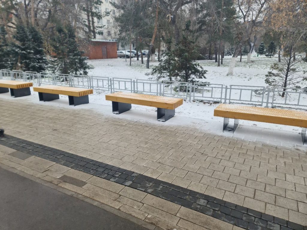 Лавочки в Павлодаре
