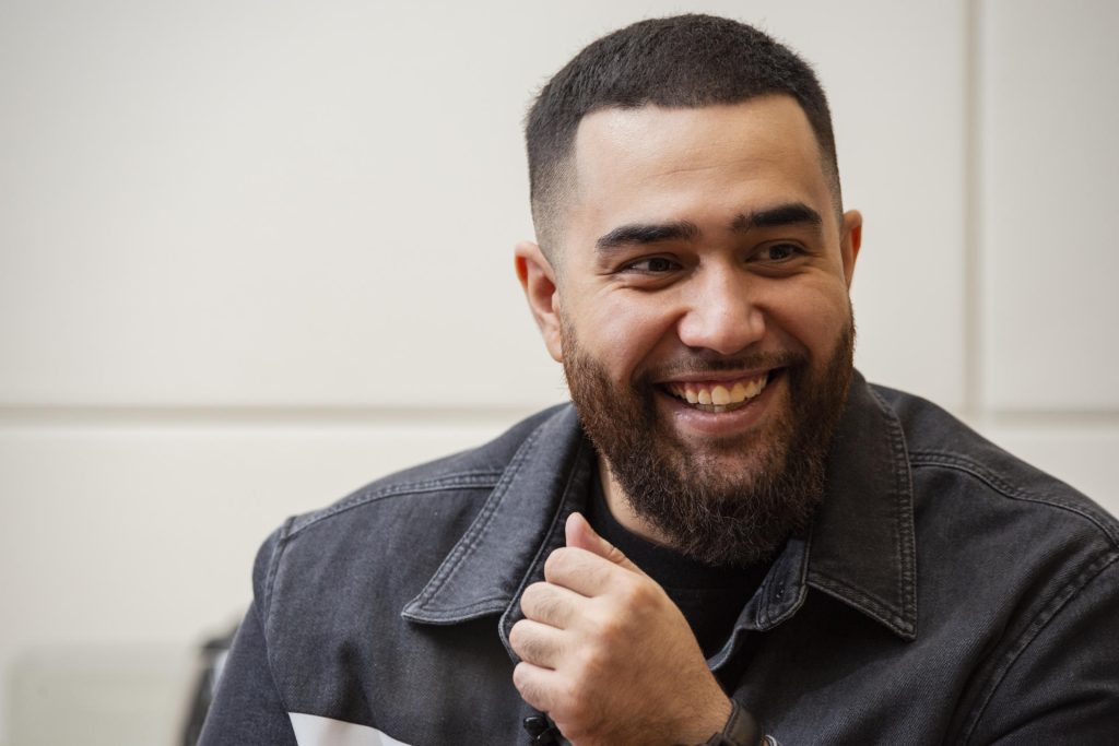 В соцсетях разгорается спор об отмене концерта Jah Khalib в Бишкеке