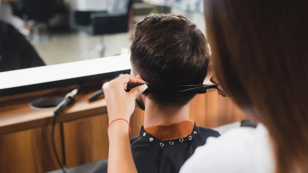 Громкие споры вокруг упрощенки решены: утвержден окончательный список Парикмахерская