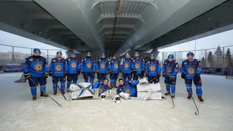 хоккей