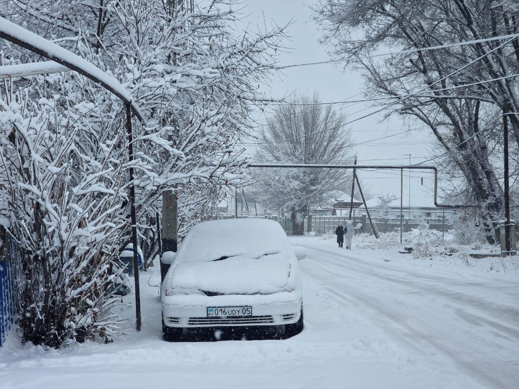Снегопад в Алматы