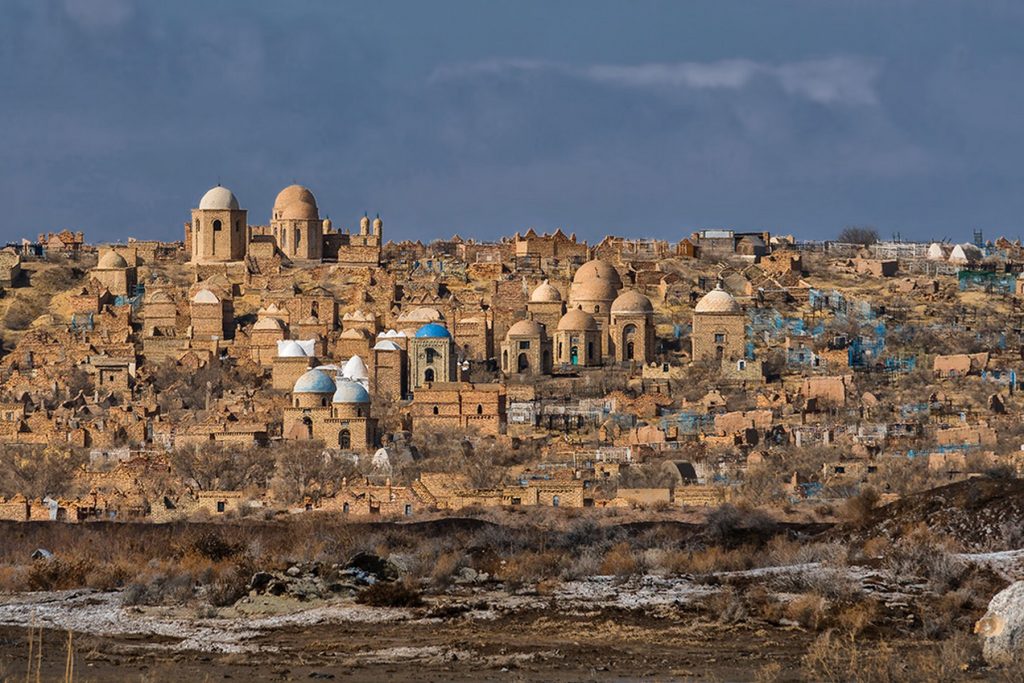 Некрополь в Нукусе