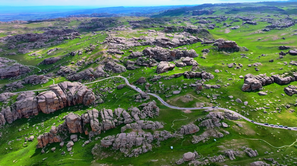 В штаб-квартире Русского географического общества в Санкт-Петербурге состоялся показ казахстанского фильма «Многоликий Алтай» Алтай