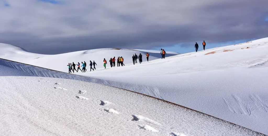 18 ақпан Сахараға алғаш қар жауған күн