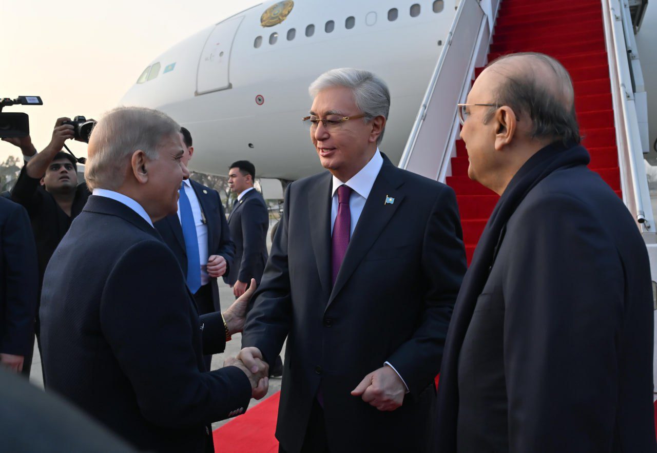 Касым-Жомарт Токаев прибыл с официальным визитом в Пакистан