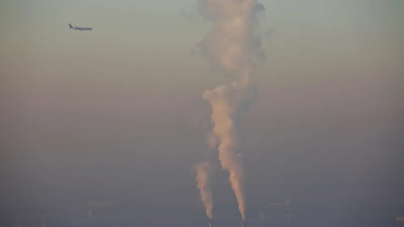 Экологический кризис в Наурыз 2026: Почему 10 городов Казахстана задыхаются в «Тазару күні»? Загрязнение воздуха