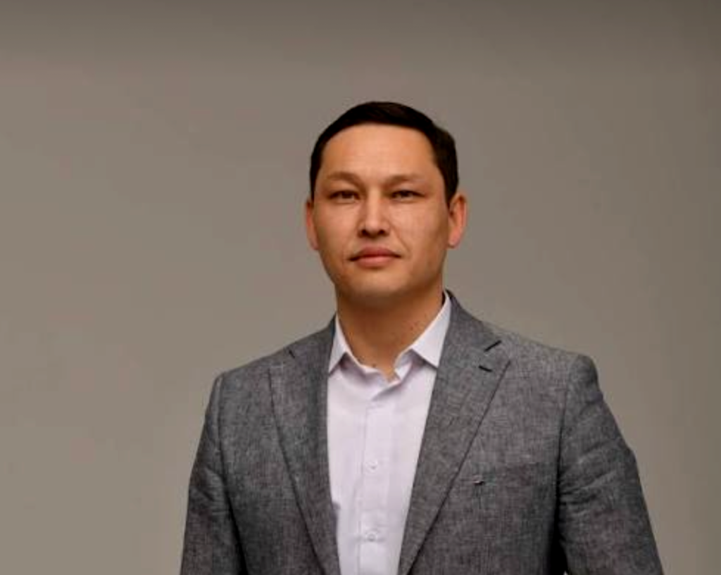 Санзар Бакаев