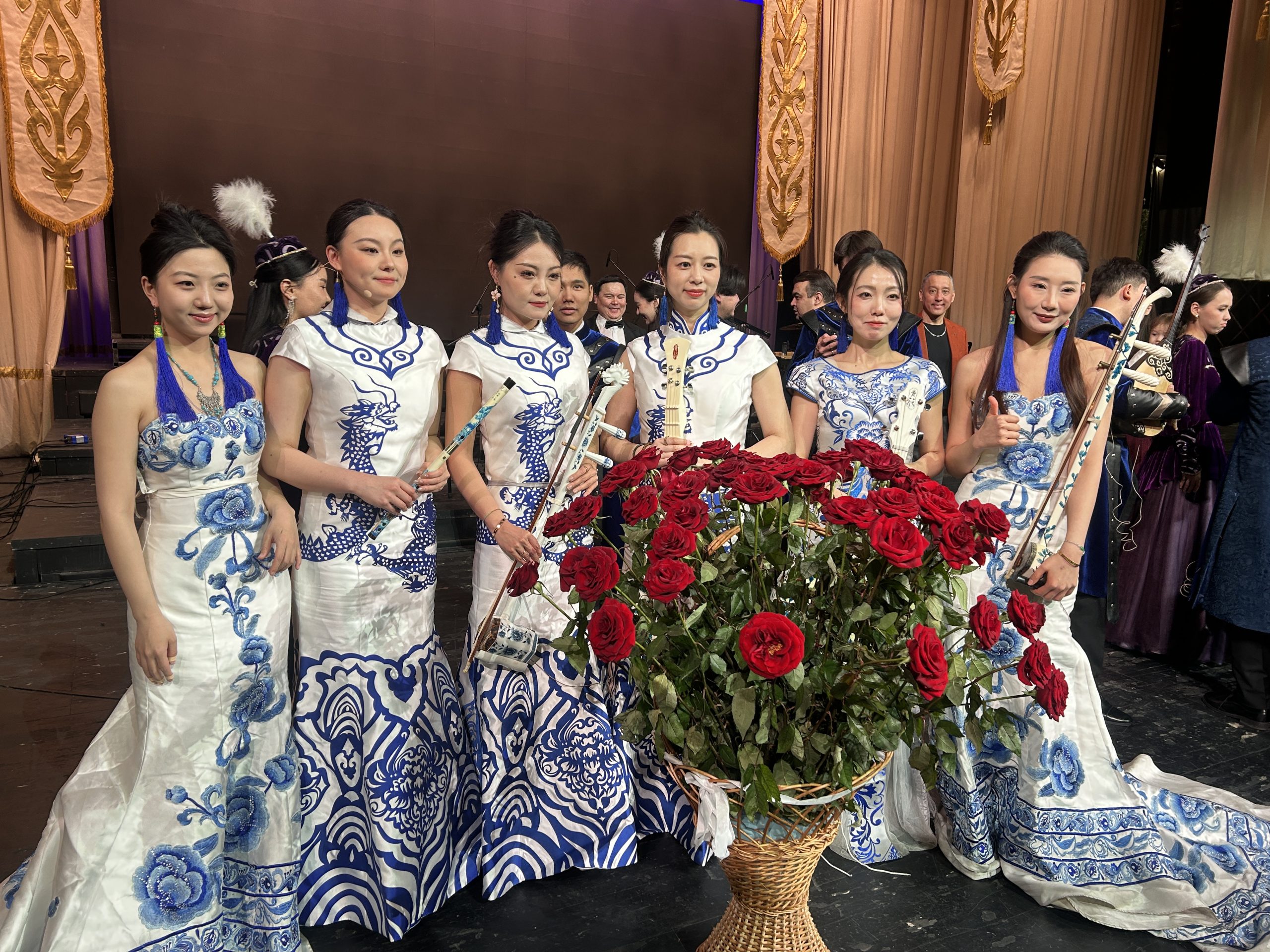 Китайский ансамбль «Цинхуа Цы».