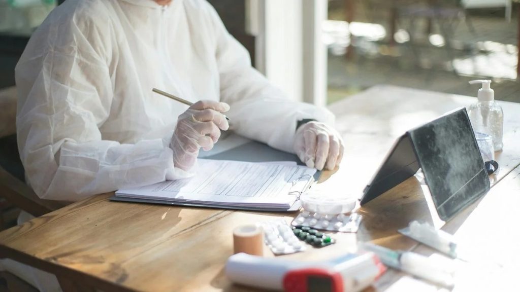 Жители сел в Акмолинской области боятся остаться без медпомощи