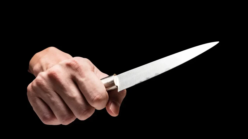 Пышақпен жүгірген ер адам