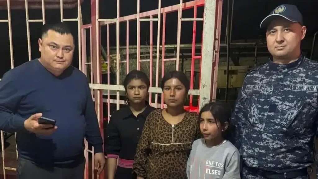 «Камни, угрозы и вымогательство»: подростки-попрошайки в Алматы — полиция установила участников