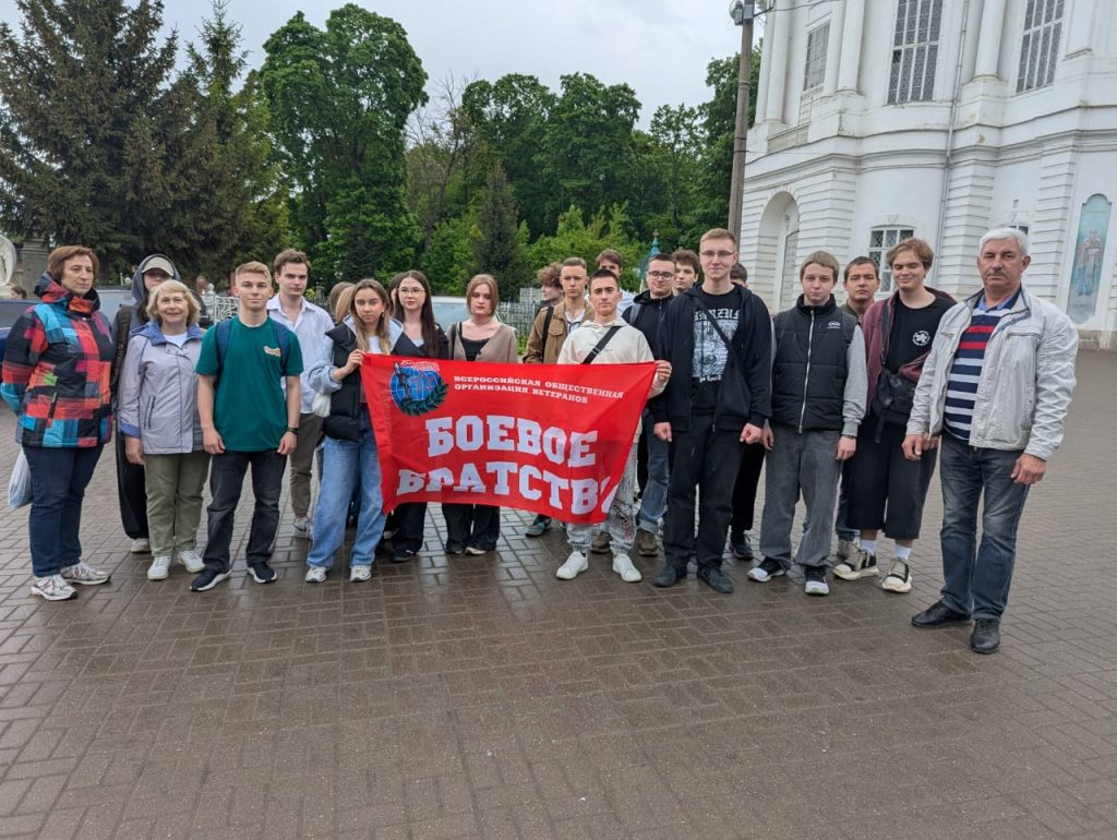 Подарок Родине: как тульская молодежь возвращает имена героям Всехсвятского кладбища