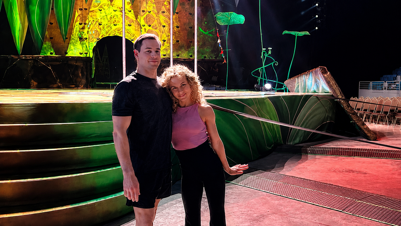 Репетиция шоу OVO от Cirque du Soleil перед премьерой в Астане