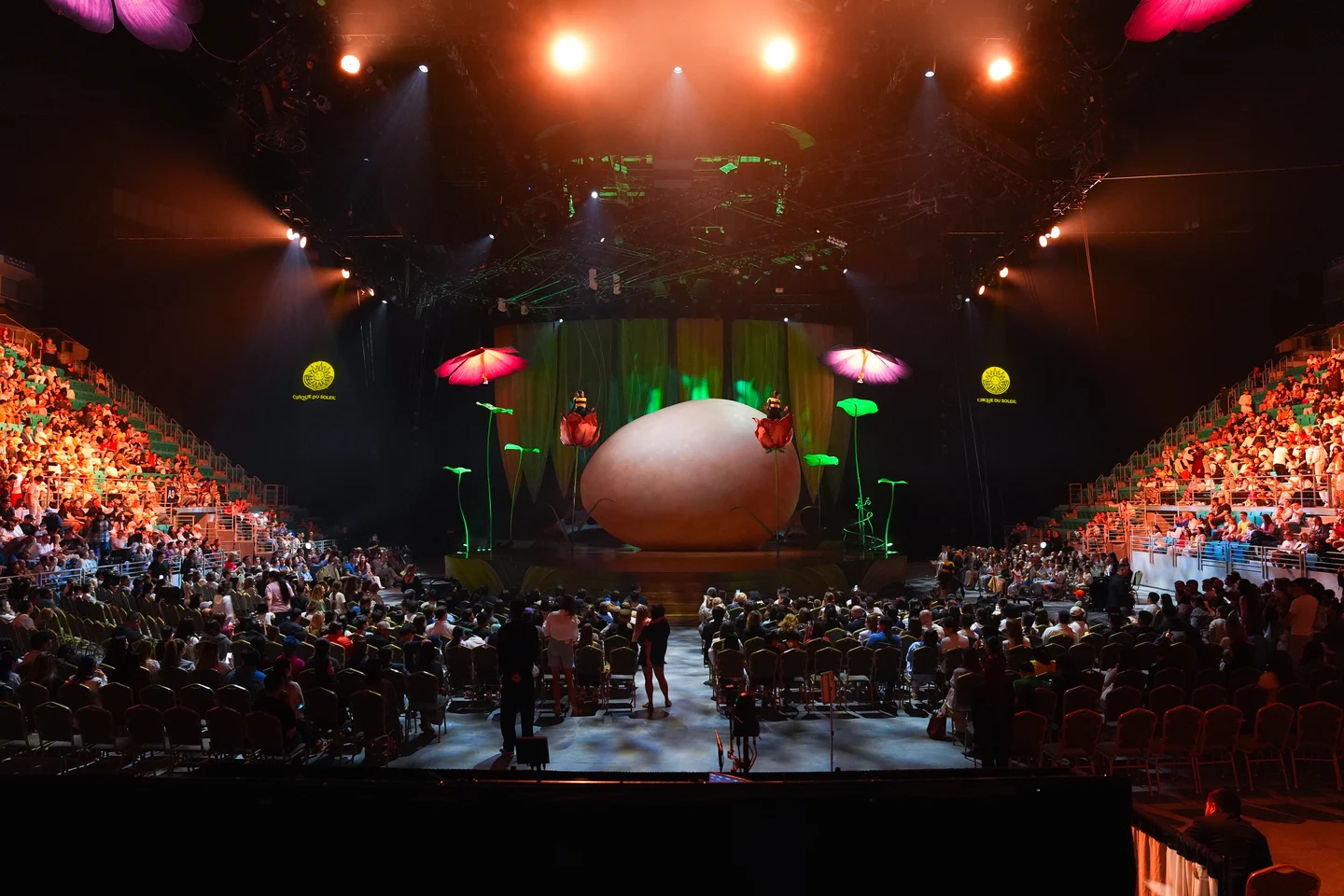 Шоу OVO от Cirque du Soleil в Астане
