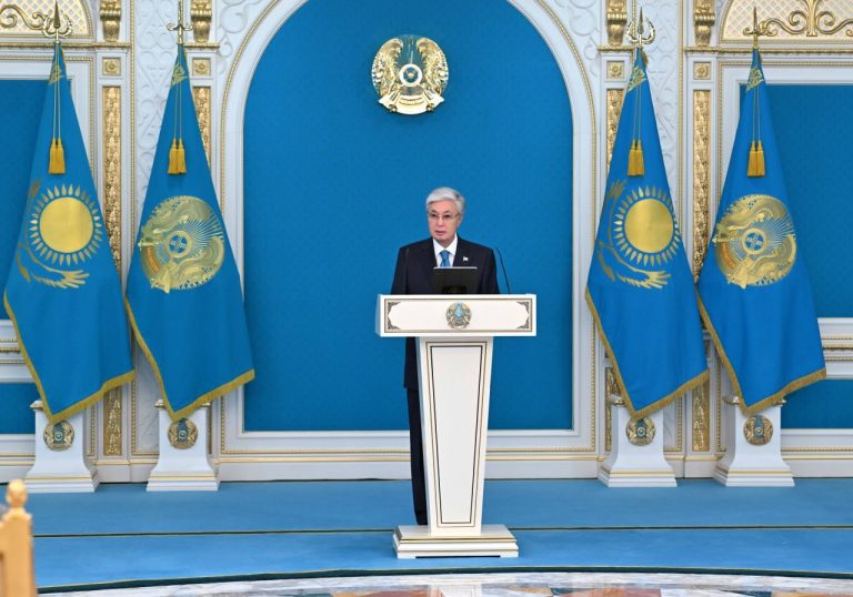 Президент БАҚ өкілдерін құттықтады