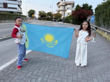 Алихан и Айша Беймбет