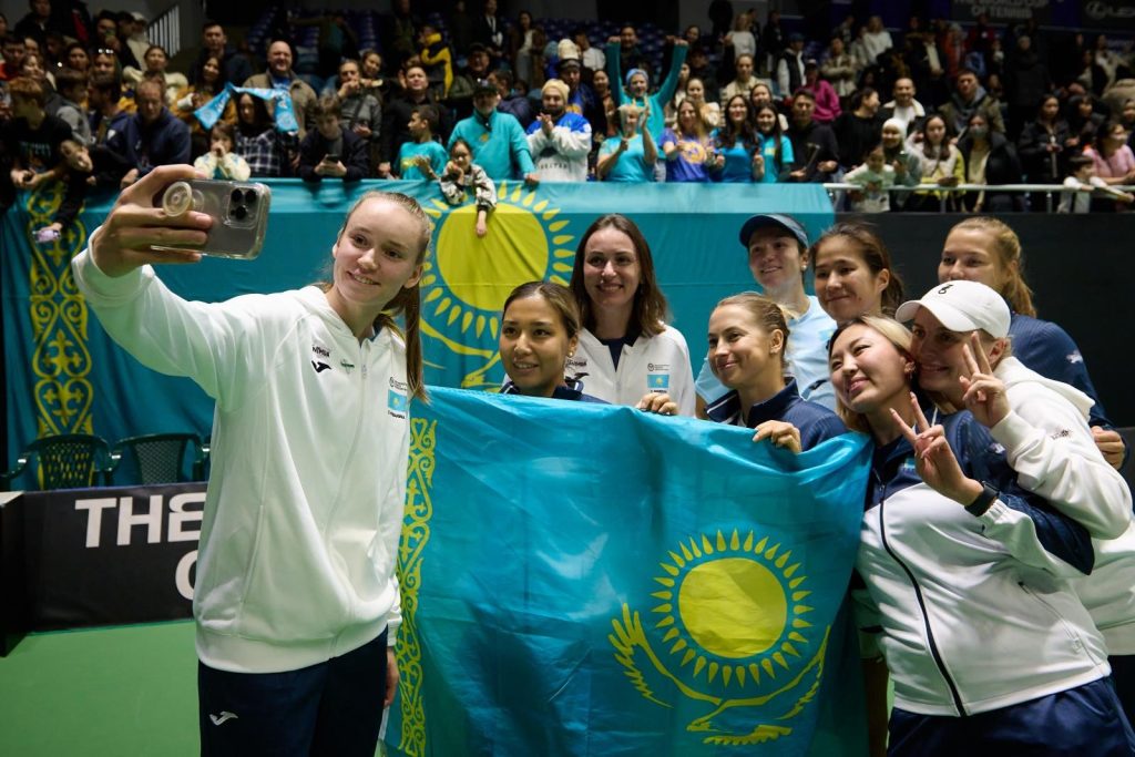 Елена Рыбакина стала первой ракеткой мира в истории Казахстана