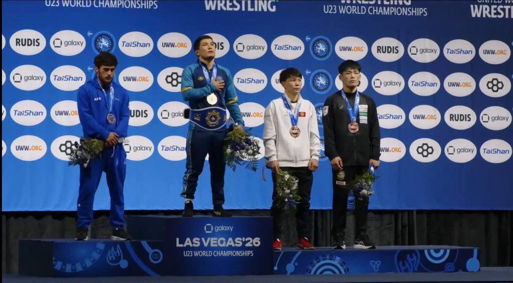 Два казахстанских борца стали чемпионами мира U23